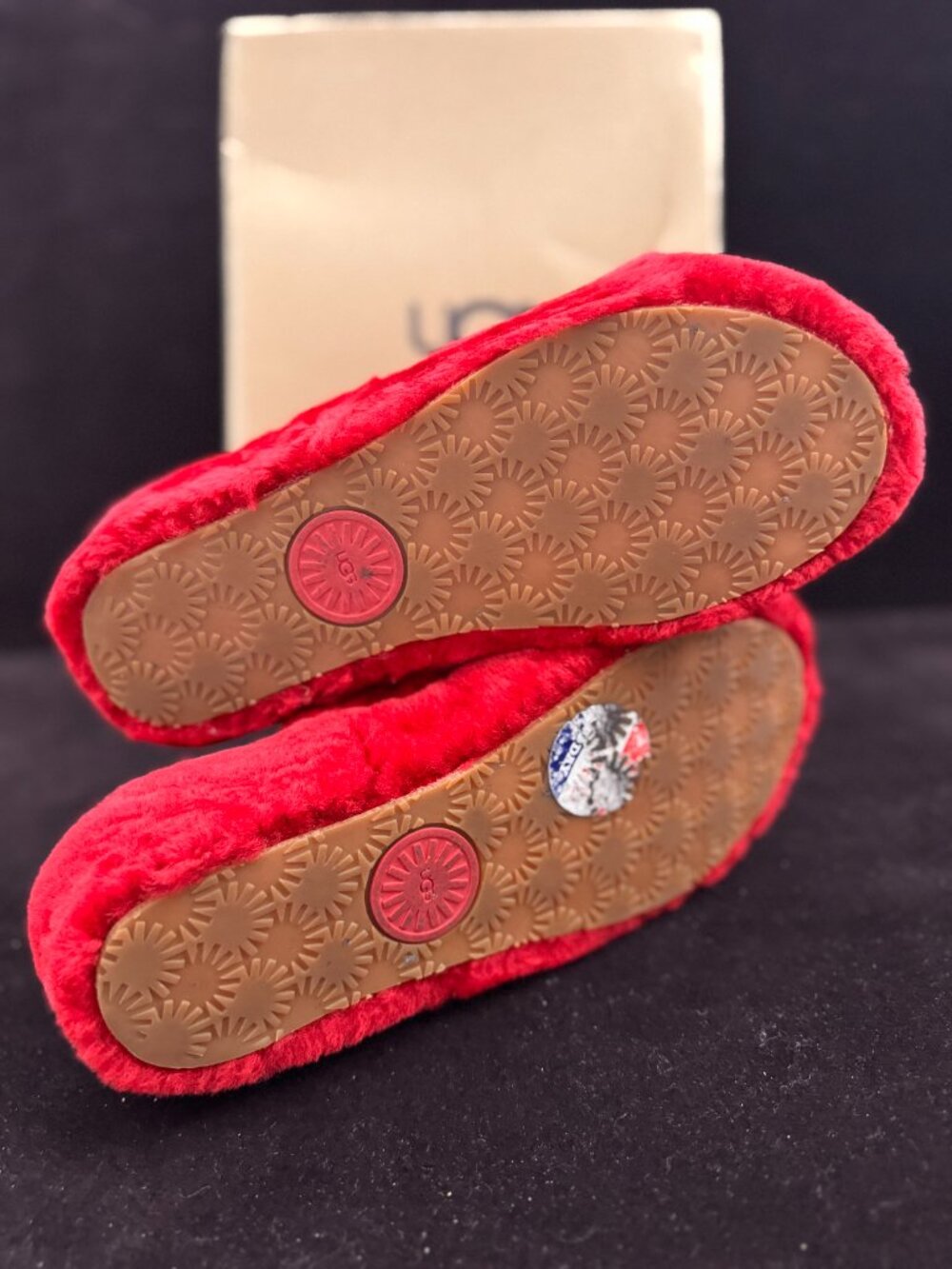 UGG Fluff Yeah Slide Ribbon Red Slippers In Box Size 9 - Picture 4 of 8